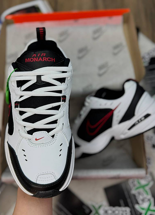 Air monarch white / black 2