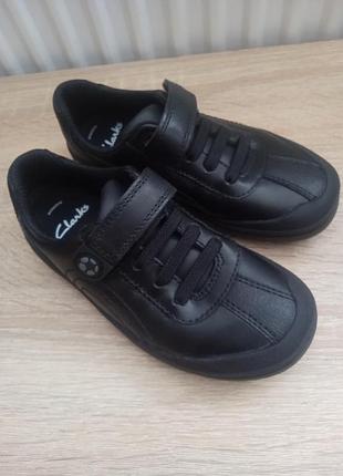 Кроссовки туфли clarks для мальчика