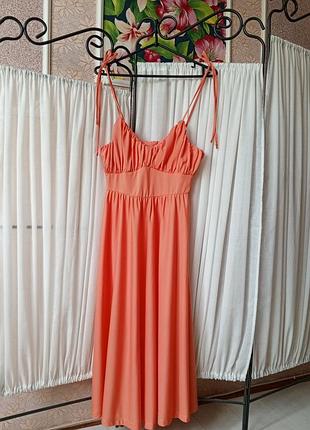 Трендове оранжеве плаття asos design.