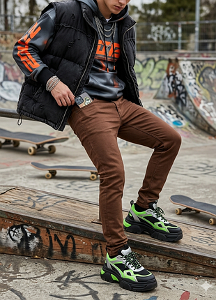 Стильные мужские джинсы cheap monday коричневого цвета рижевый.
