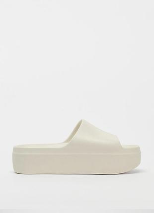 Шльопанці zara 3