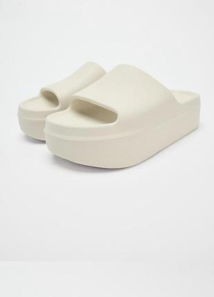 Шльопанці zara 4