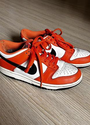 Nike dunk halloween low size 40