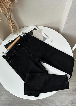 Чорні базові щільні джинси скінні від zara