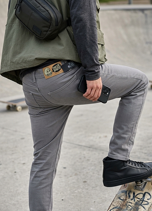 Джинсы cheap monday w34 l32. серые скинни/узкие.