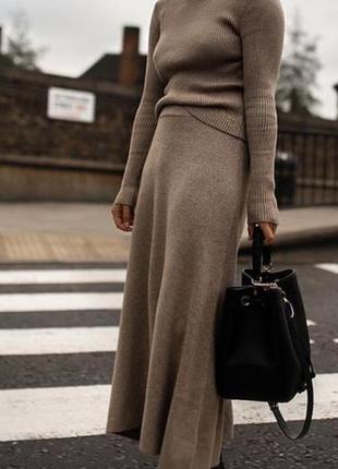 Юбка миди brunello cucinelli бежевая вязанная