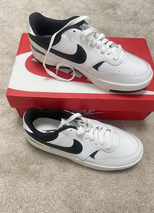 Кросівки nike