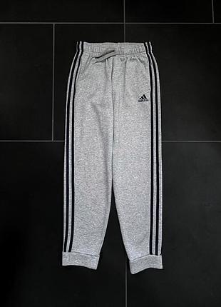 Спортивні штани adidas original на вік 11-12 років