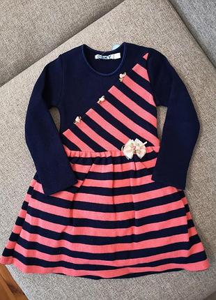 Платье на девочку