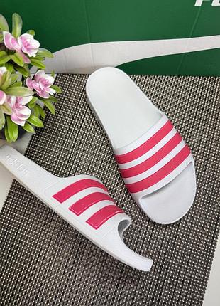 Оригінальні шльопанці adidas