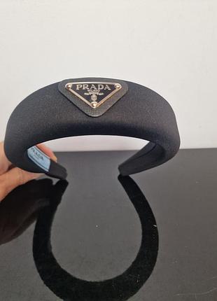 Стильний об'ємний обідок у стилі prada
