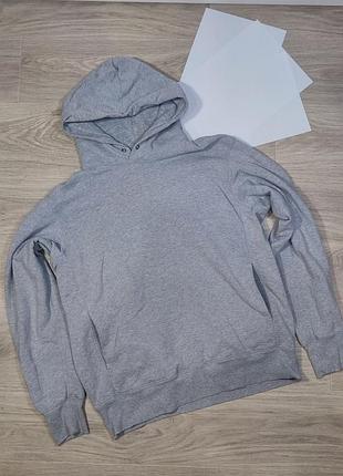 Худи uniqlo. размер м.
