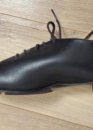 Оригинальные танцевальные туфли для степа capezio tele tone jr. 40р потолка 25см(таиланд) верх выполнен из натуральной кожи
