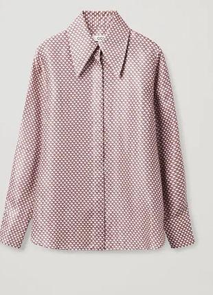 Новая.рубашка брендовая cos printed relaxed fit silky satin this graphic-print shirt оригинал из свежих коллекций