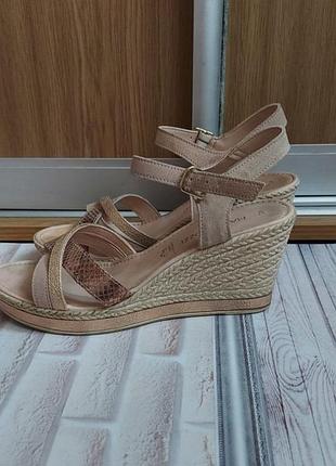 Босоножки 40 г.