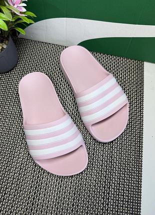 Оригинальные шлепанцы adidas