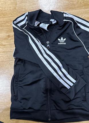 Кофта adidas на 5-6 років 3