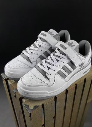 Adidas forum low белые с серым кожа