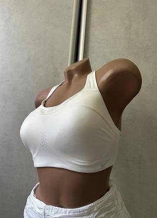 Спортивний  топ nike