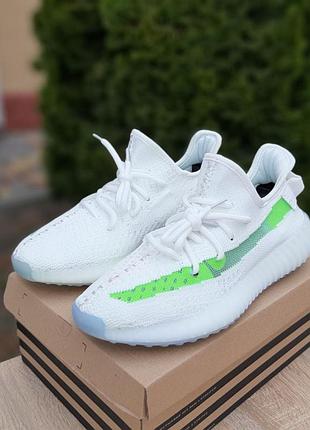 Adidas yeezy boost 350 v2 белые с салатовым текстиль топ