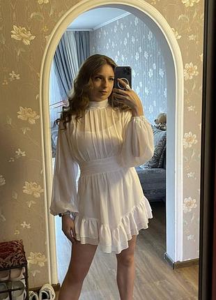 Біла сукня el.milas.brand