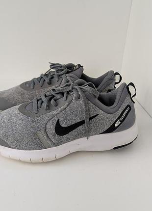 Кроссовки nike experience 8