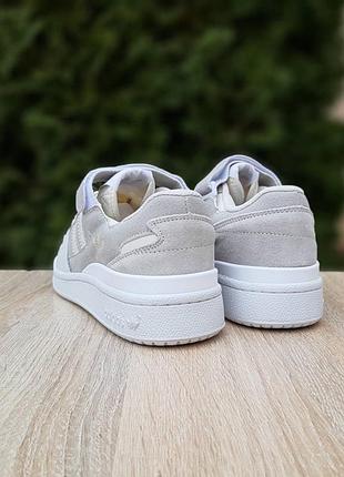 Adidas forum молочні з сірим біла пятка шкіразамша
