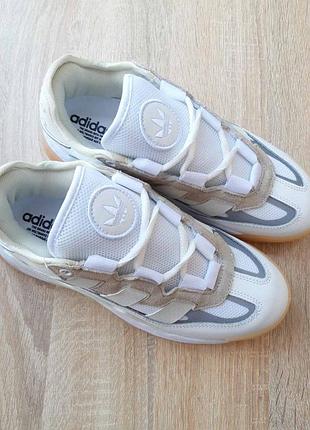 Adidas niteball білі на бежевій шкіразамшатекстиль топ супер ціна