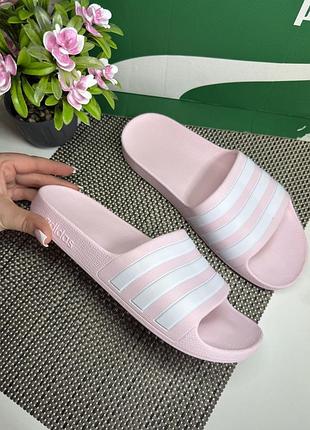 Оригінальні шльопанці adidas