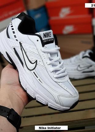 Nike initiator retro runner білі з чорним комбіновані матеріали