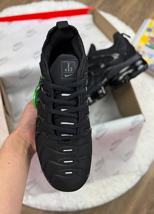 Air vapormax plus black 2