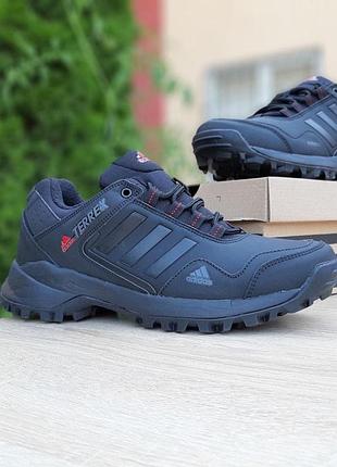 Adidas terrex низкие чёрные с красным нубук термо