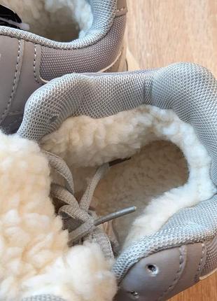 Adidas yeezy boost 700 high високі сірі з білим комбіновані матеріалихутро овчина