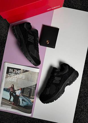 New balance 2002r ml all black