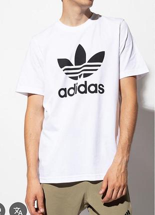Adidas оригінальна нова футболка літня