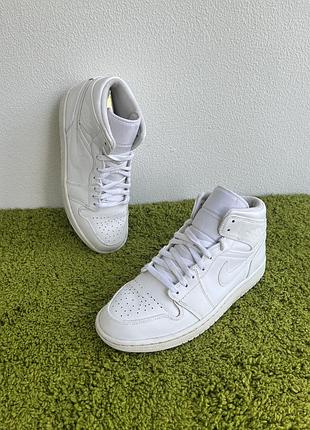 Nike jordan 1 mid кросівки