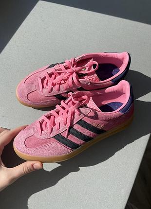 Кросівки жіночі adidas originals gazelle indoor рожеві