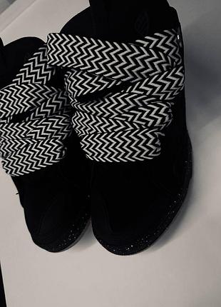 Lanvin curb black white 3