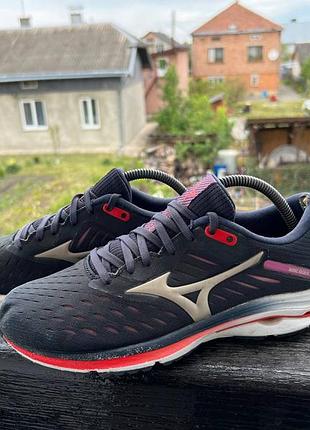 Кроссовки brooks 3