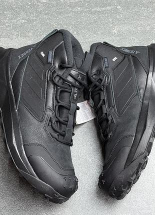 Чорні зимові черевики adidas terrex id2859