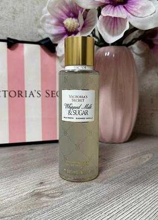 Парфумований зволожуючий спрей victorias secret whipped sugar & milk fragrance body mist