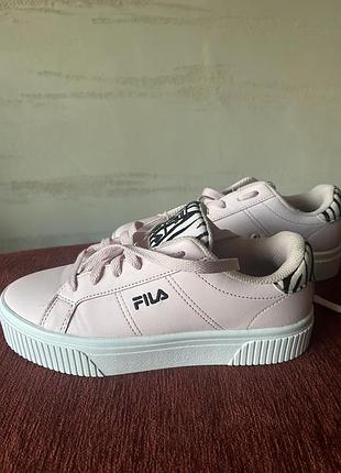 Кросівки жіночі fila