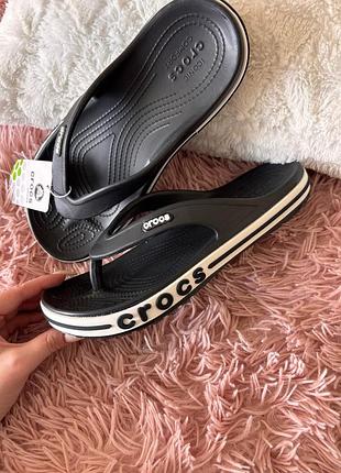 Шльопанці crocs