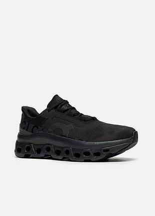 On cloudmonster black 4