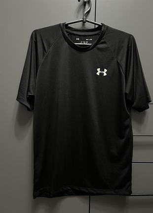 Футболка under armor