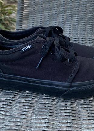 Чорні кеди на хлопчика vans 8