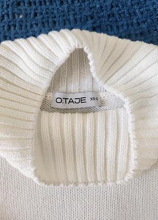 Женский белый свитер украинского бренда otaje