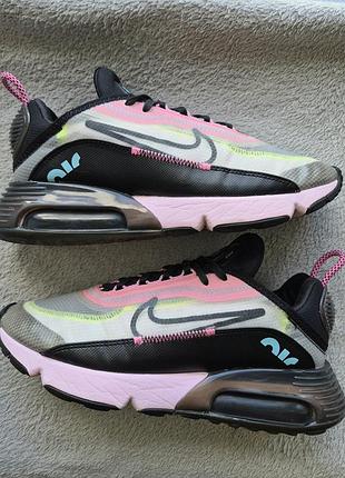 Кроссовки 38,5р. nike