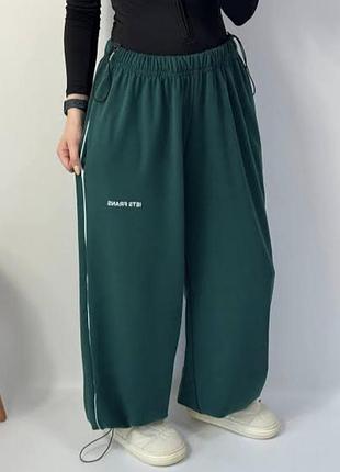 Штани спортивні oversize 2