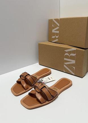 Шльопанці zara